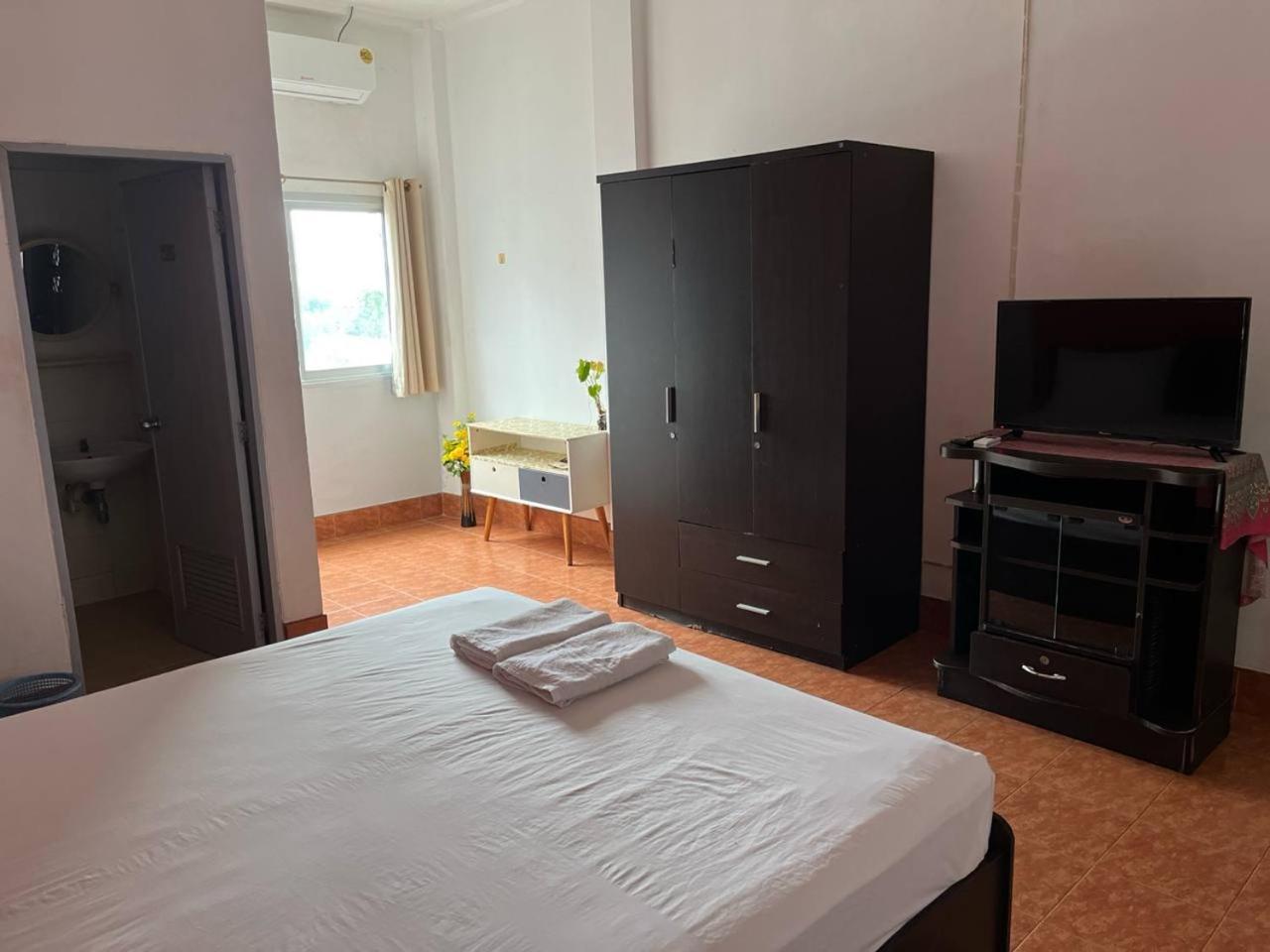 Lucky Banzaan Hotel Patong ภายนอก รูปภาพ